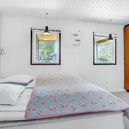 Beautiful In With Kitchen * Hals